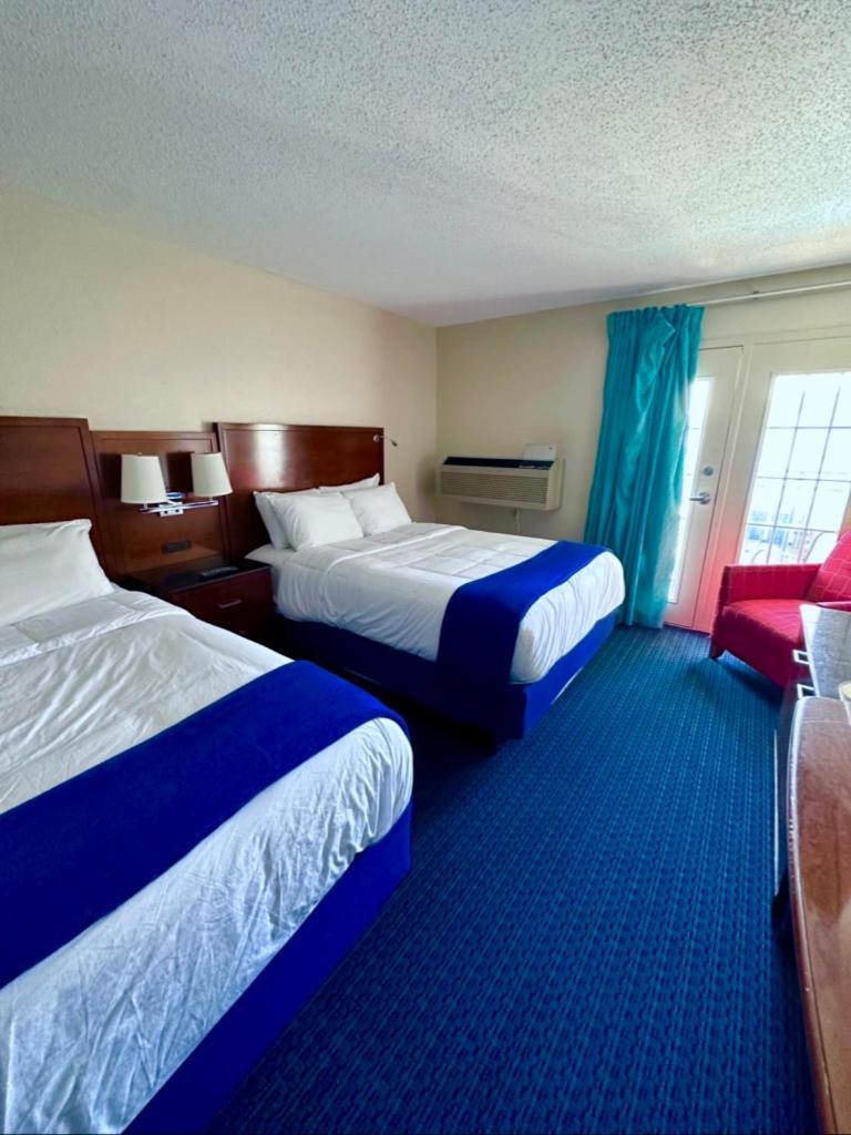 Islander Hotel 2*